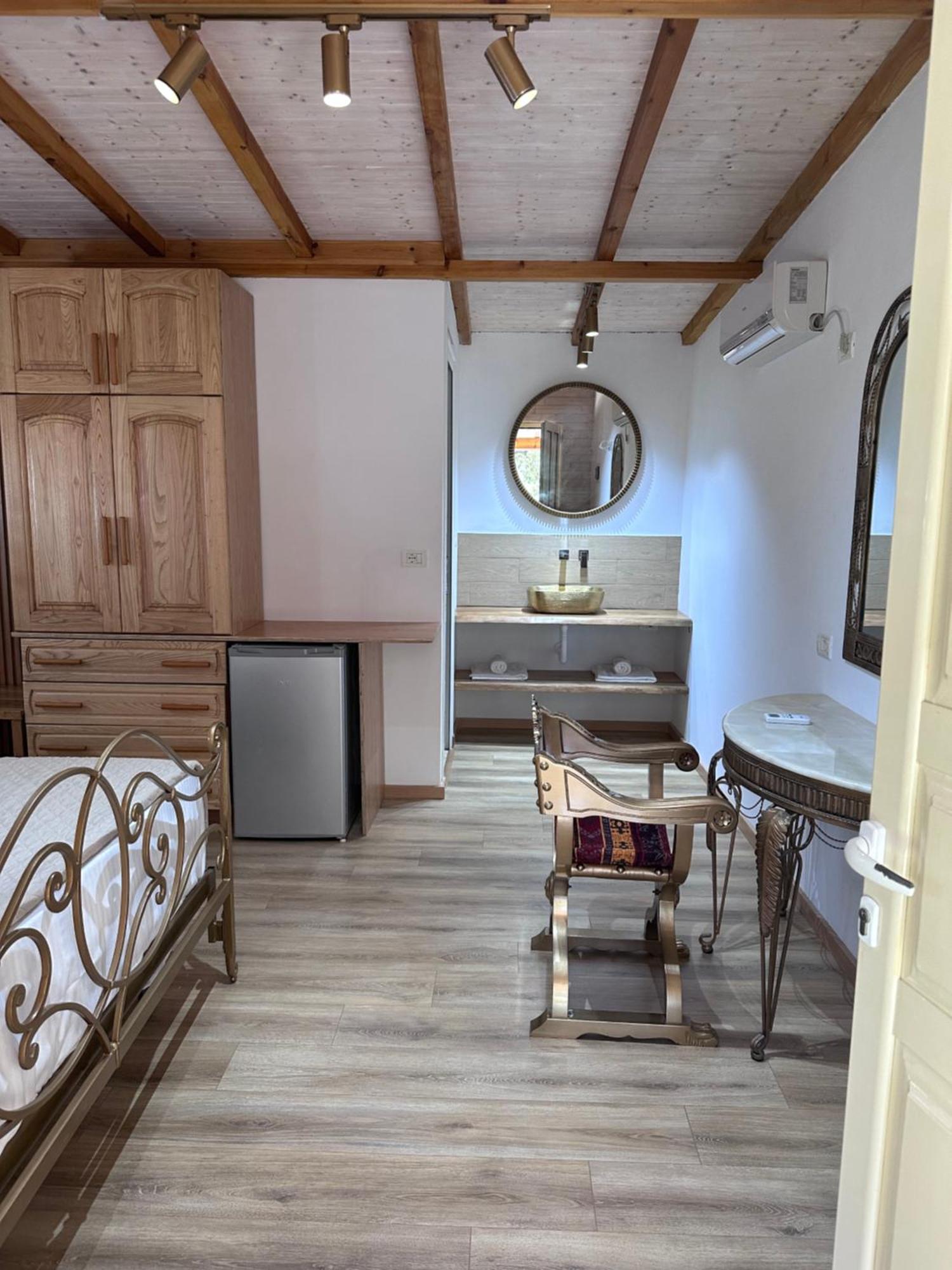 Nashos Bungalows Himare Fshat Ngoại thất bức ảnh